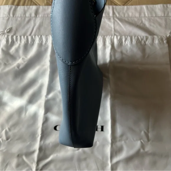 Coach Brooklyn 28 Shoulder Bag in Bluebell - Picture 6 of 16